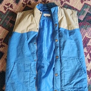 Magellan Outdoors Classic Blue &Tan Vest Size Medium